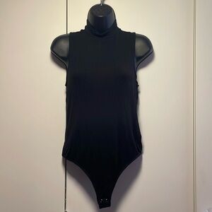 Express tank with snap bottom size medium, bodysuit